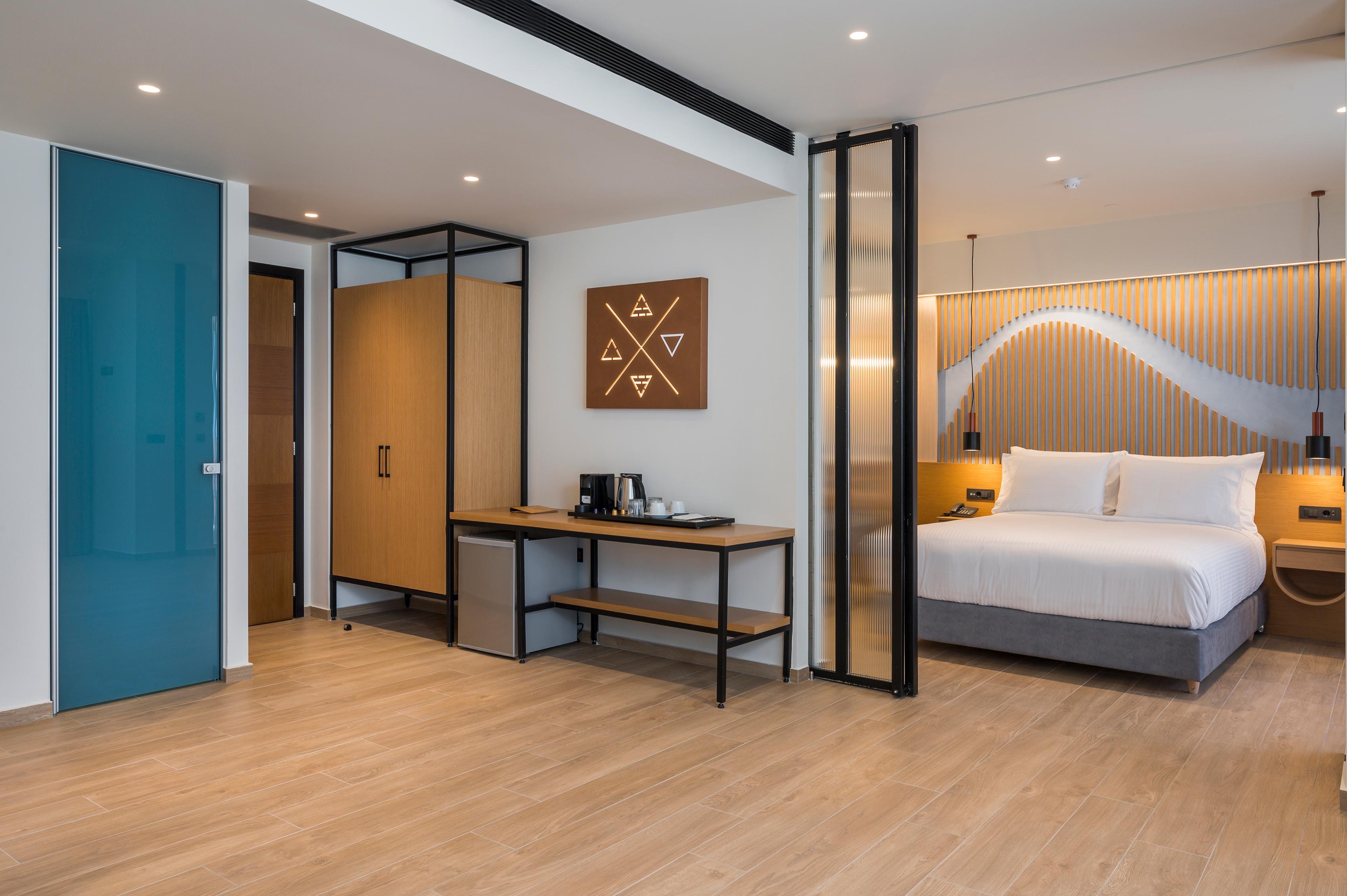 Hotel Hyperion & Chania (Crete)